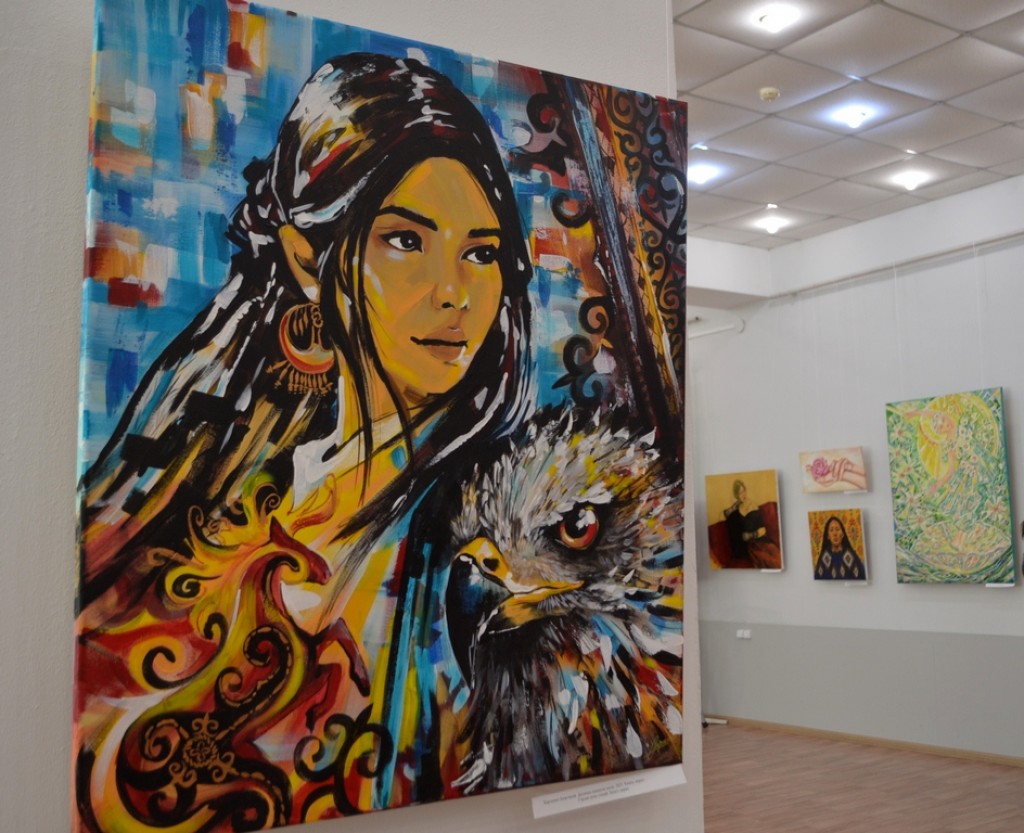 Женщинам о женщинах: в Караганде открылась выставка в честь 8 Марта