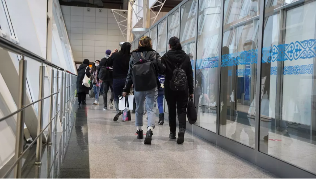 Минтранс обратился к казахстанцам, купившим авиабилеты на март