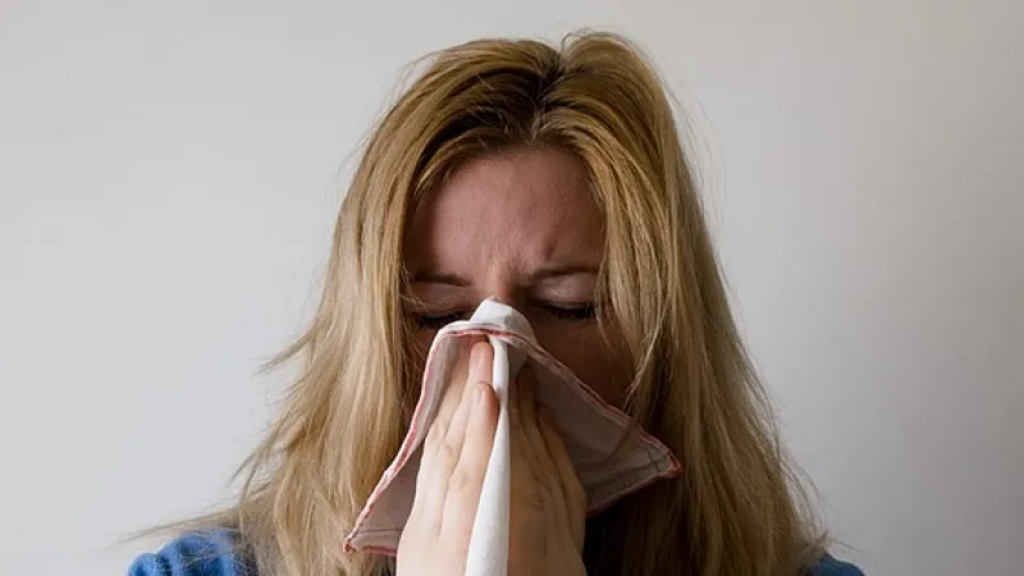 Дышите не дышите: как защититься от сезонной аллергии и почему не стоит игнорировать недуг