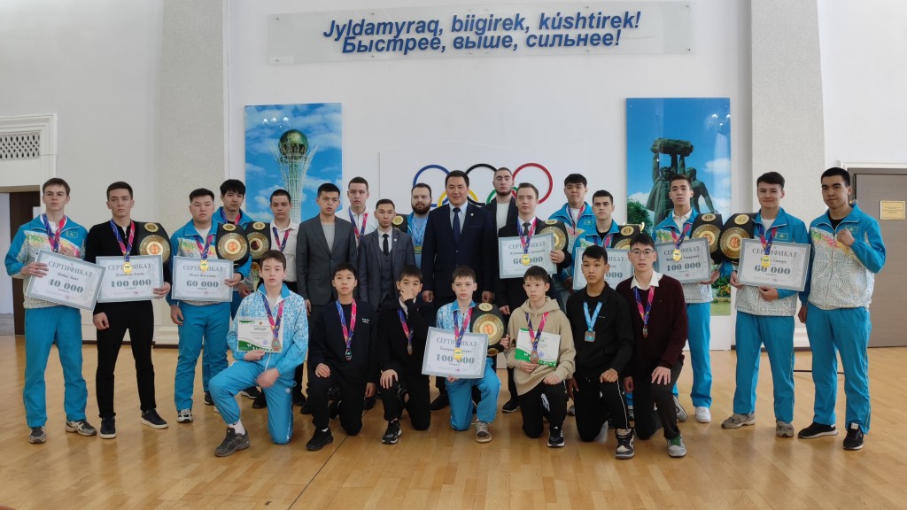 Карагандинские каратисты завоевали 30 медалей на чемпионате Казахстана