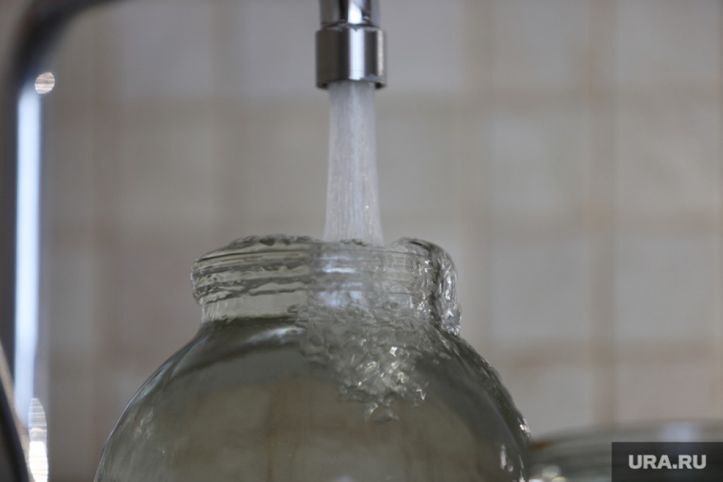 Заменить стояки порекомендовали жителям дома, в котором были обнаружены черви в воде