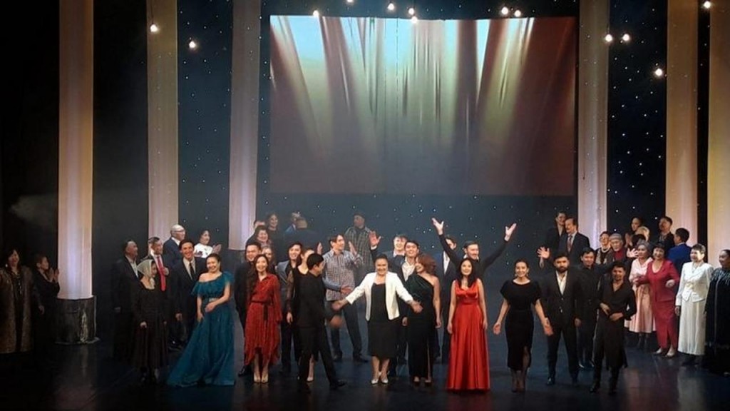 Карагандинский каздрамтеатр отпраздновал 90-летие