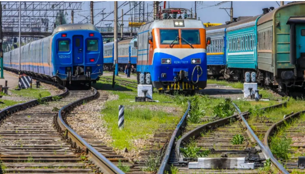 Повысят ли в Казахстане цены на ж/д билеты
