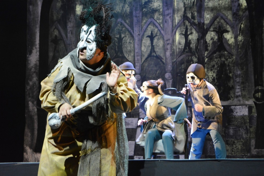 Догги стиліндегі фотосуреттердегі жалаңаш әйелдер