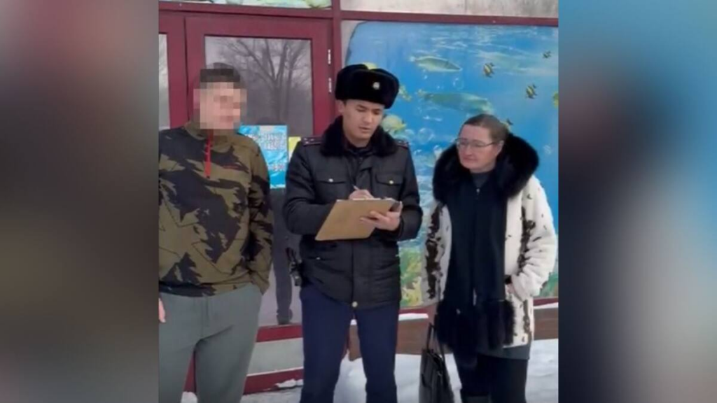 Полицейские изъяли в частном зоомагазине краснокнижное животное в Караганде