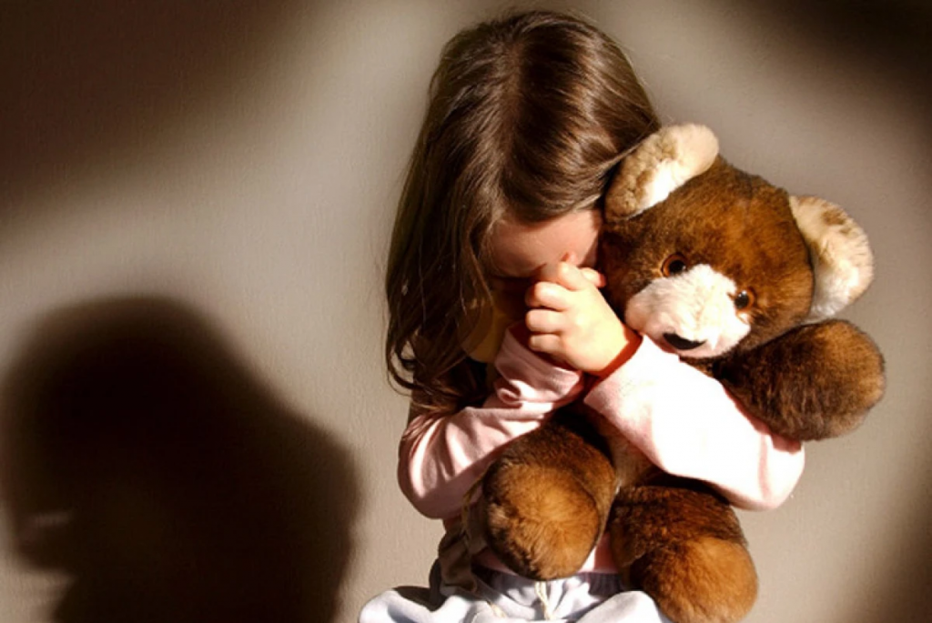 Депутат возмутился утечкой персональных данных детей-жертв сексуального насилия