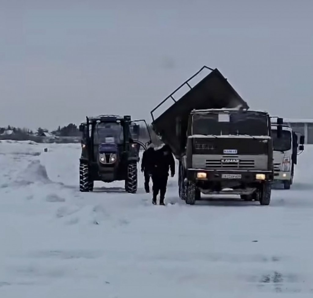 В Караганде будут растапливать снег спецтехникой