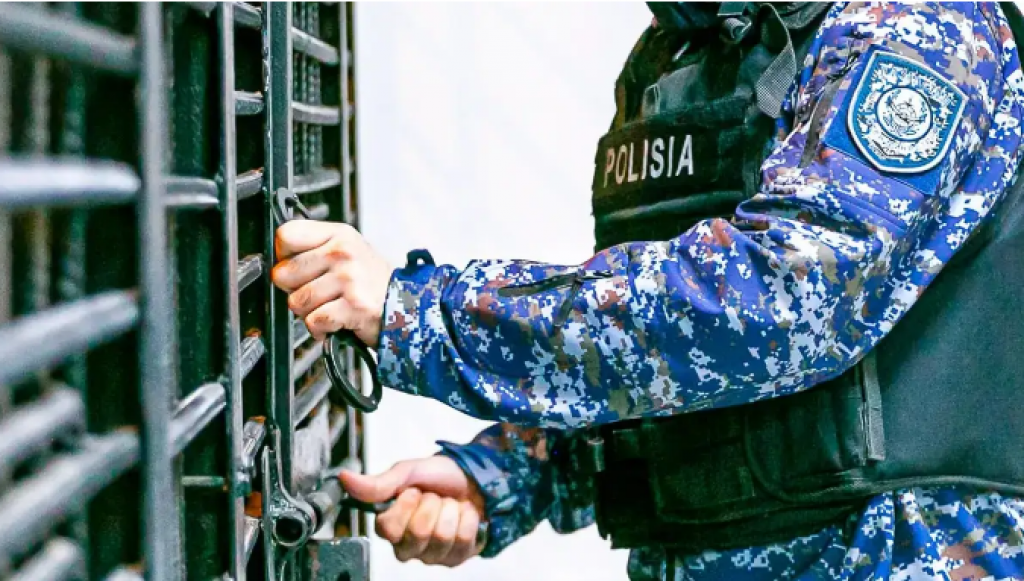 Подозреваемый в изнасиловании экс-аким села Карагандинской области находится в ИВС