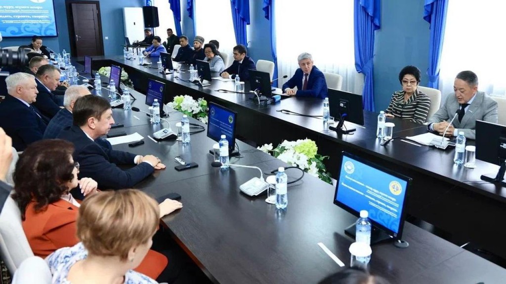 Новые задачи АНК обсудили в Карагандинской области