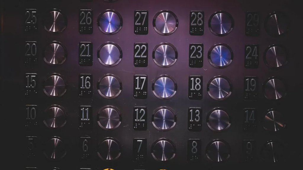 Несколько тысяч лифтов требуют замены в Казахстане