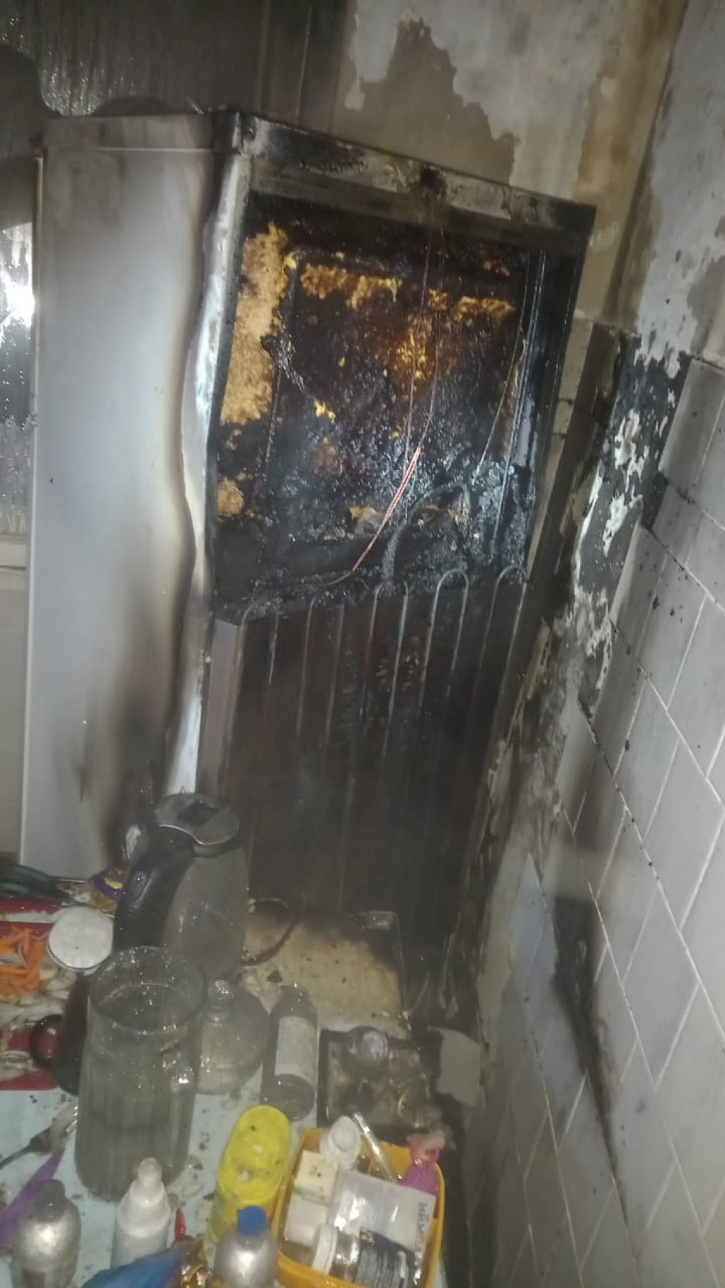 7 человек эвакуировали из квартир из-за пожара в Караганде