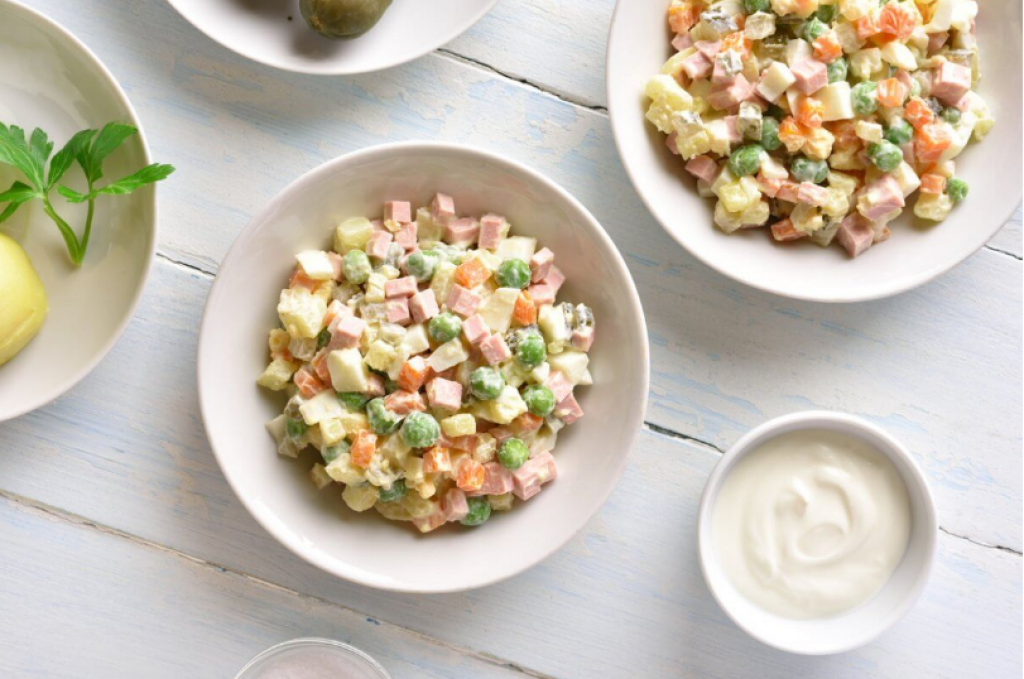 Оливье и другие блюда: сколько майонеза потребляют казахстанцы