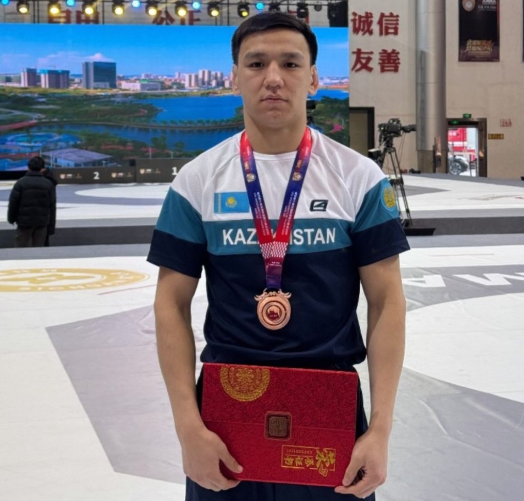 Пожарный из Караганды стал бронзовым призером чемпионата Азии по MMA