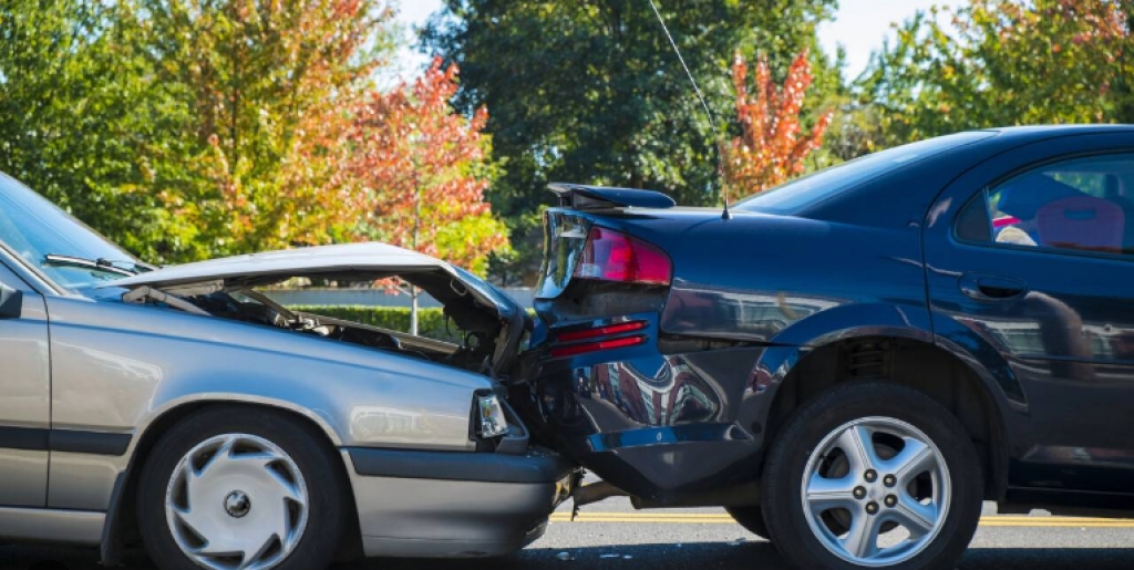 Европротокол в Казахстане: может ли водитель оценить ущерб