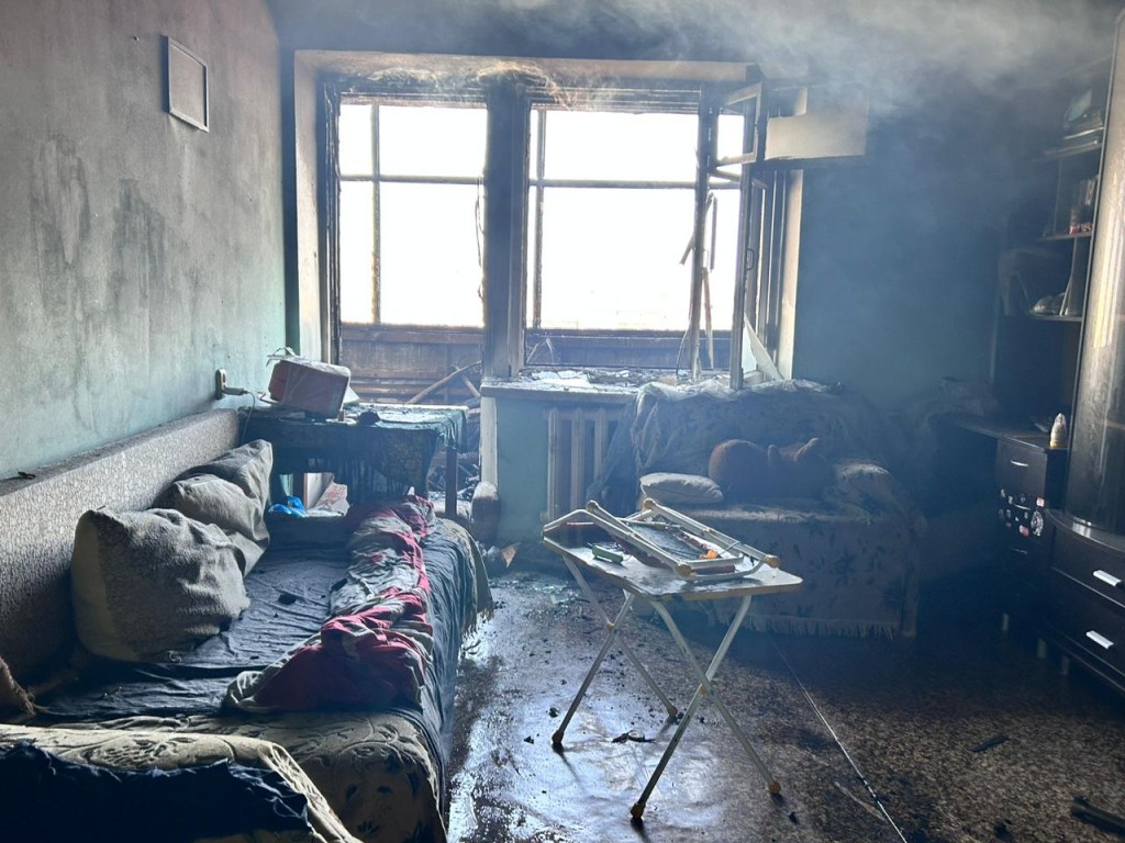 Карагандинские пожарные предотвратили взрыв газа в девятиэтажке