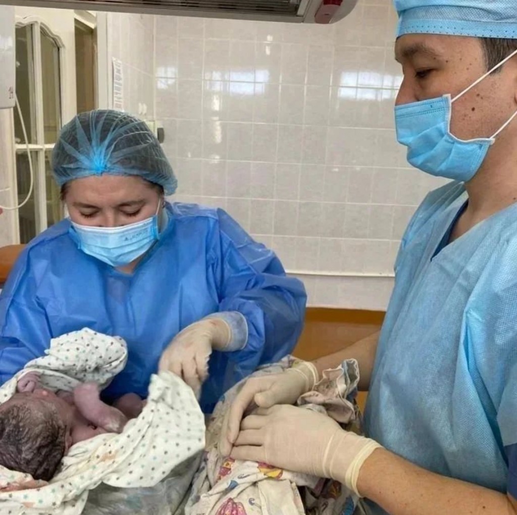 В преддверии майских праздников в Балхаше родилась двойня