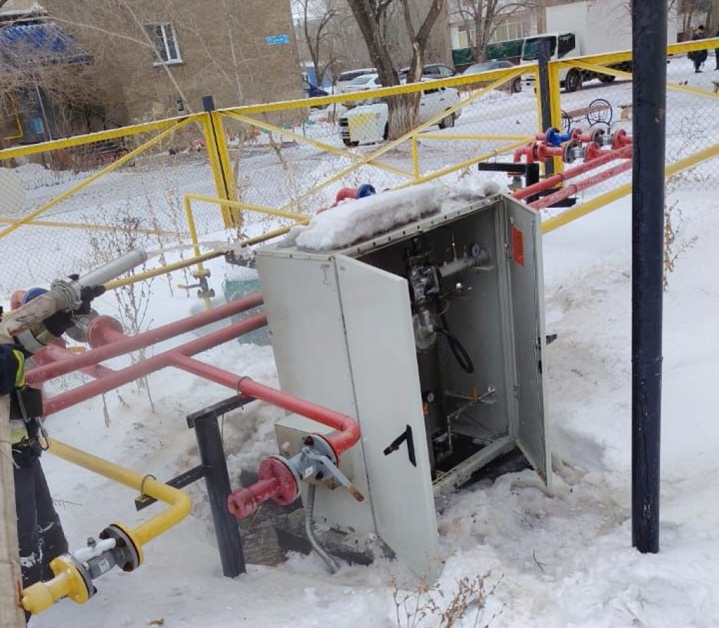 Газораспределительная установка горела в одном из дворов Темиртау