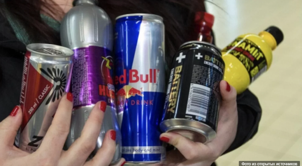 В Казахстане запретят продавать энергетические напитки детям