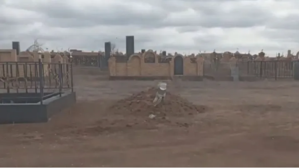 В Караганде суд разрешил провести эксгумацию тела из «спорной могилы»