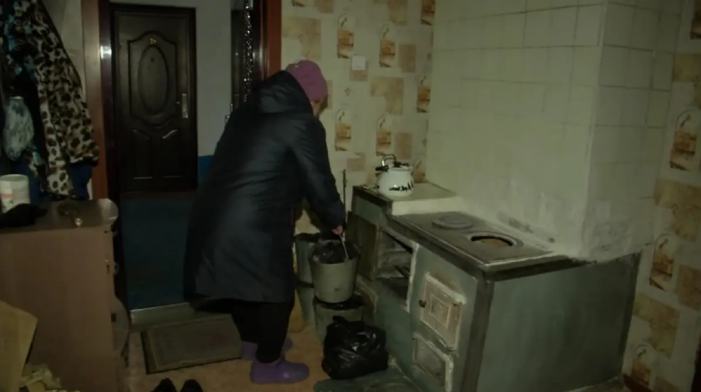 Қарағанды облысының Қарабас кентінің тұрғындары үйлерге орталық жылытуды жүргізуді сұрайды