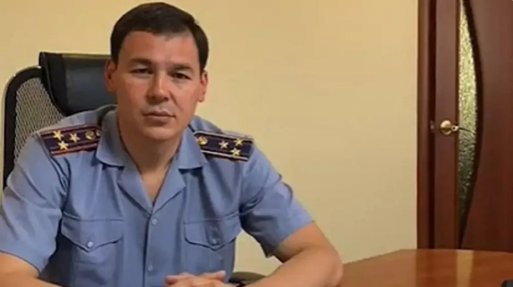 Объявленного в розыск год назад бывшего высокопоставленного полицейского задержали в Караганде