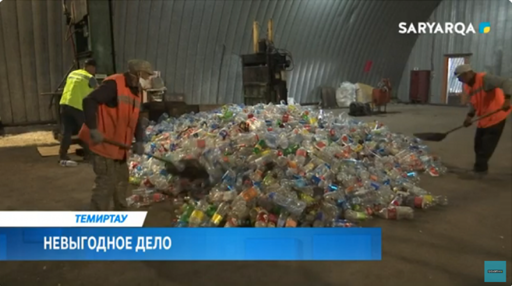 Депутаты Карагандинского областного маслихата посетили полигон ТБО в Темиртау