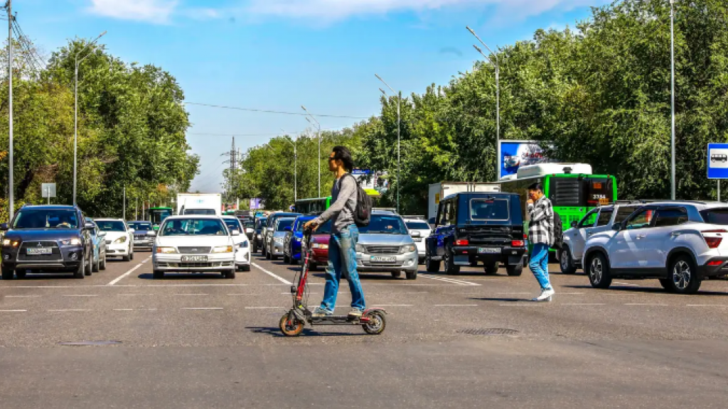 В Казахстане могут ввести обязательную регистрацию электросамокатов