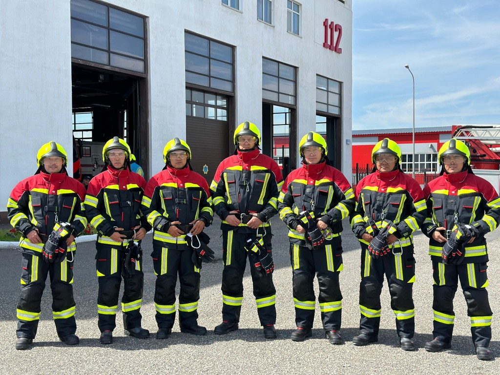 Новое форменное обмундирование получили карагандинские спасатели