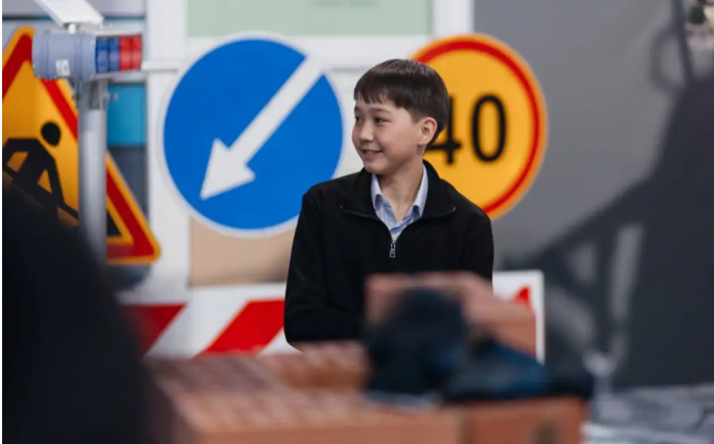 Как Миннауки помогает школьникам выбрать профессию