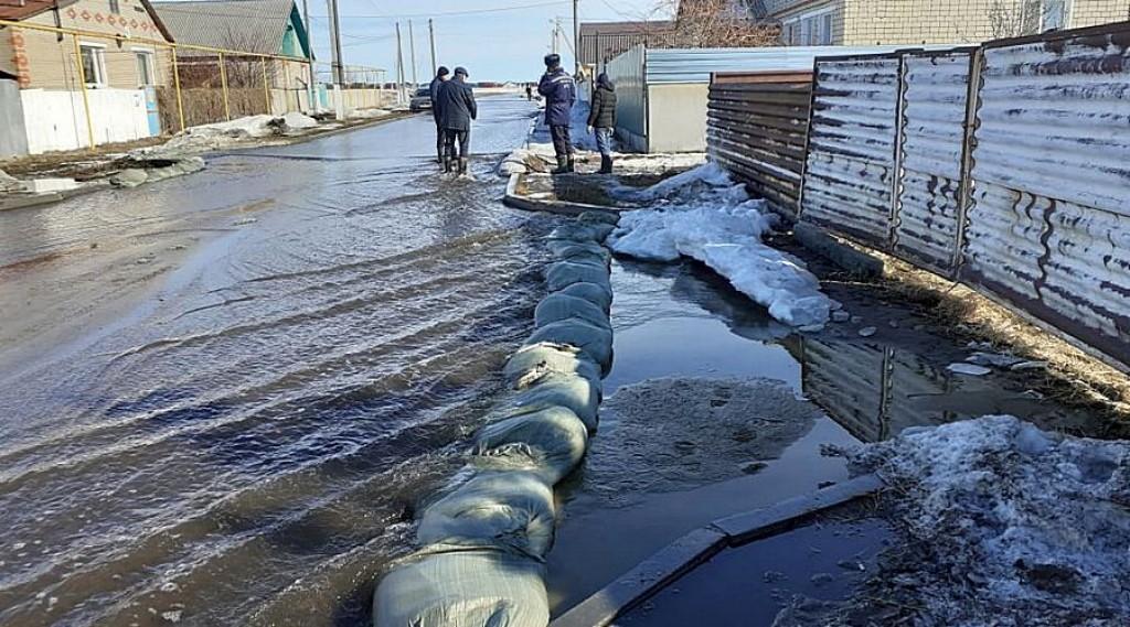 О паводковой ситуации в Караганде и области рассказали власти