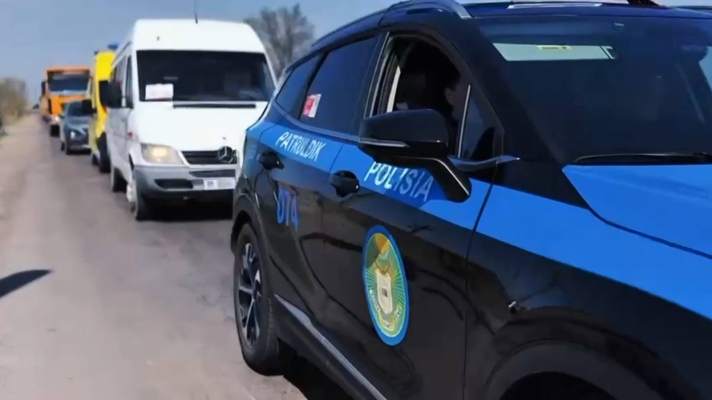 Полиция провела экскурсию для подростков в исправительное учреждение