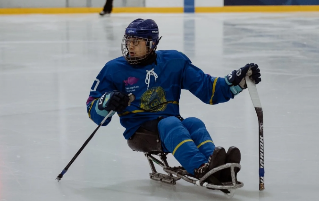 Казахстан получил шанс выиграть лицензию на Паралимпиаду-2026 в хоккее
