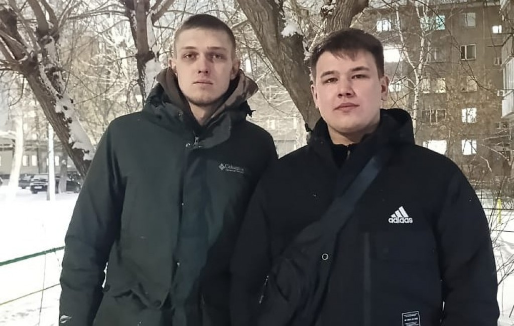 Барлық батырлар шапан кие бермейді: Қарағандылық Өрт сөндіруші мен оның досы өрт кезінде адамдарды құтқарды