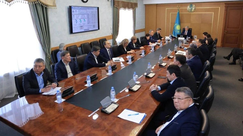 Ермаганбет Булекпаев поднял вопросы оказания медуслуг