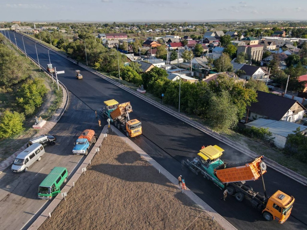 Как решить многолетние проблемы с ремонтом дорог в Караганде? Интервью с экспертом