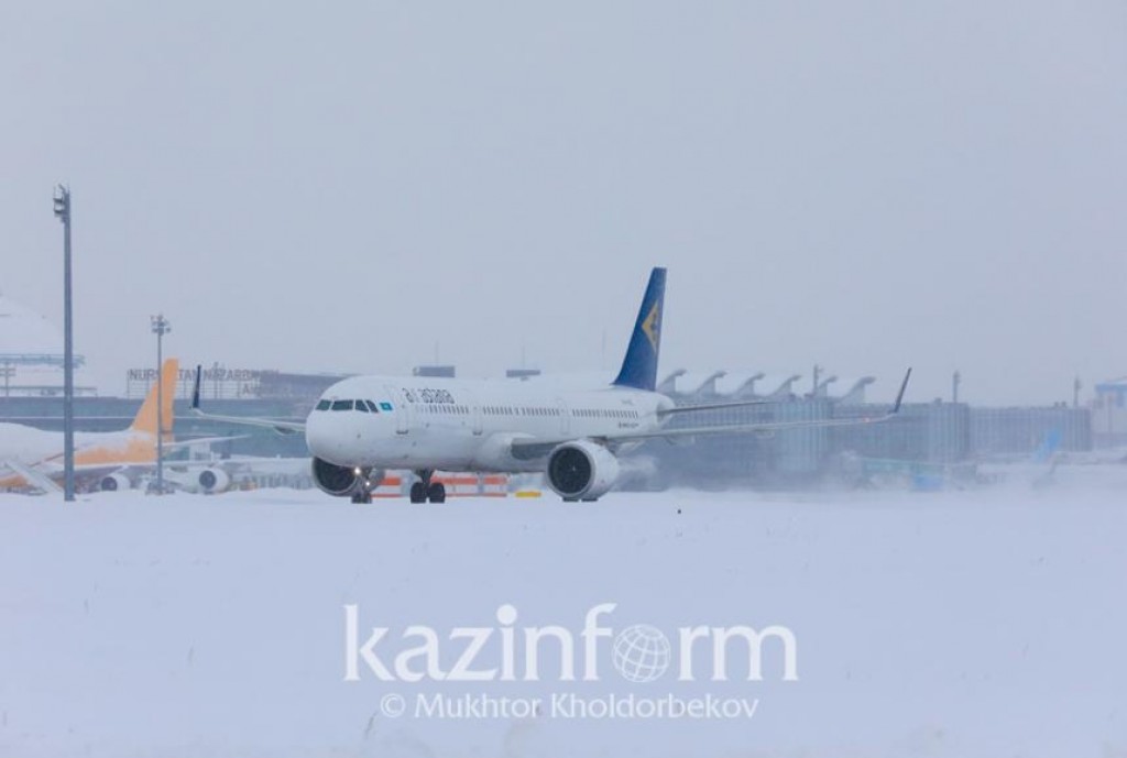 Авиакомпания Air Astana предупредила об авиа-локдауне