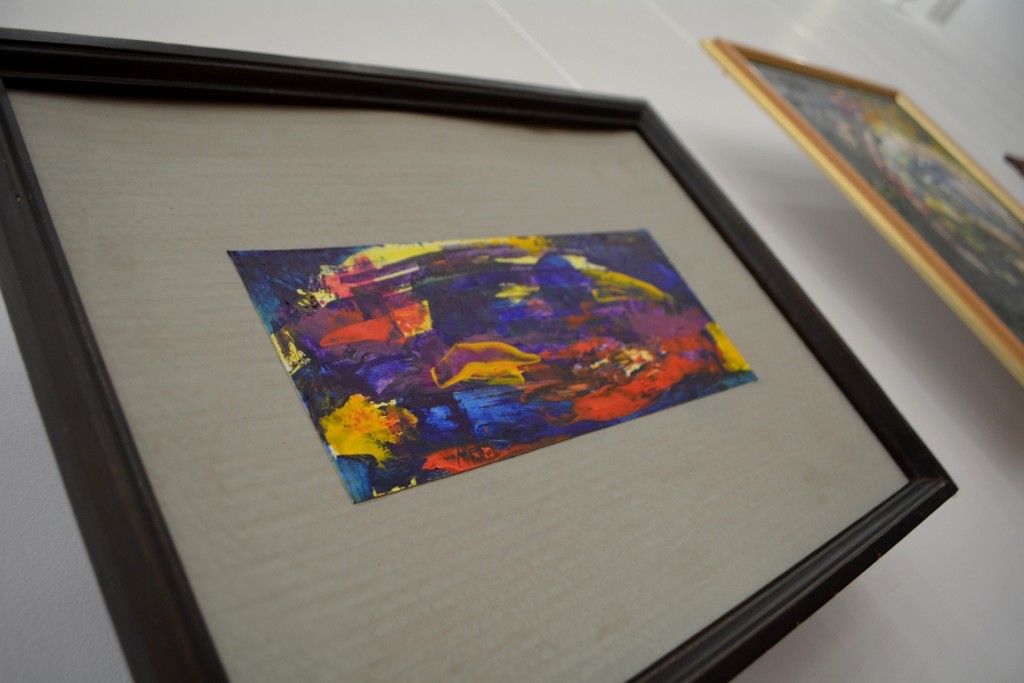 Палитра стала картиной: карагандинец представил экспериментальную выставку