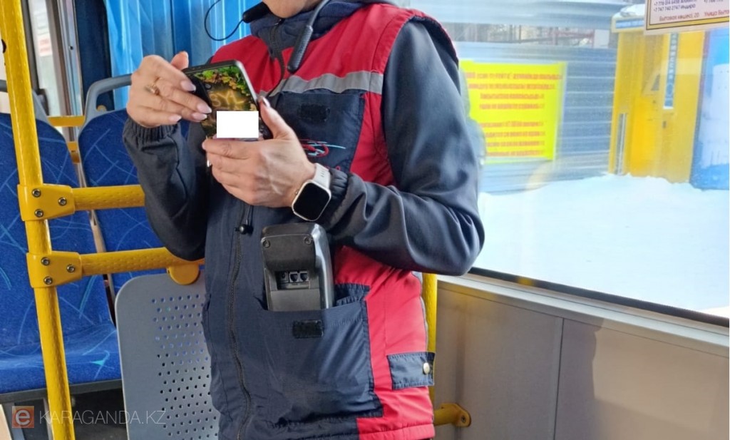 Кондукторы вернулись в автобусы Караганды?
