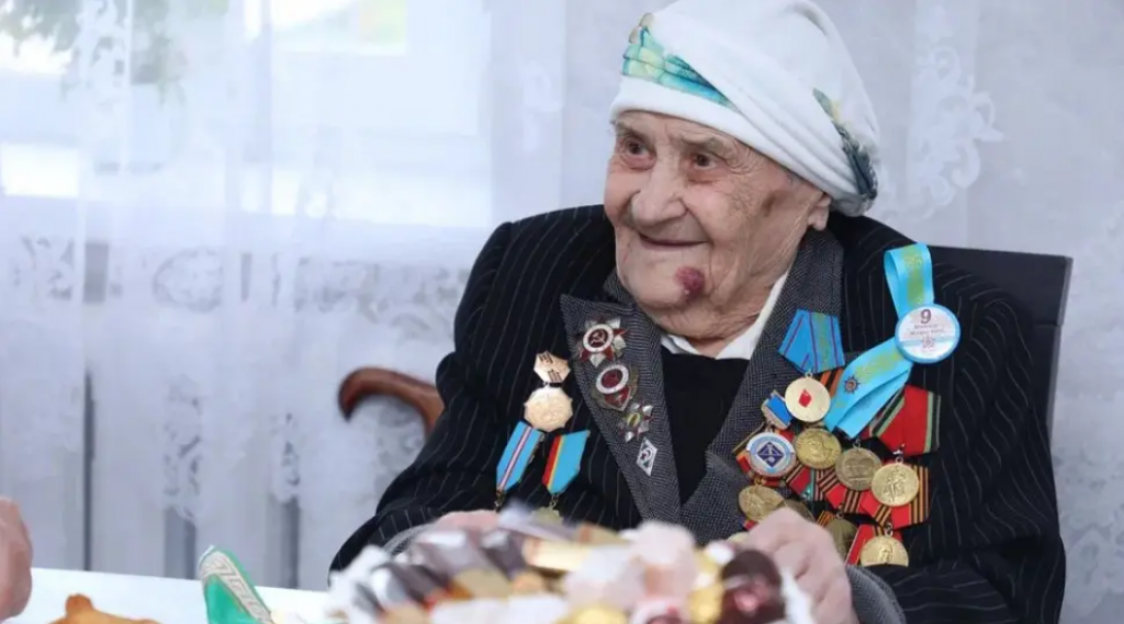 «Я каждого помню» - 102-летняя карагандинка о раненых солдатах и войне