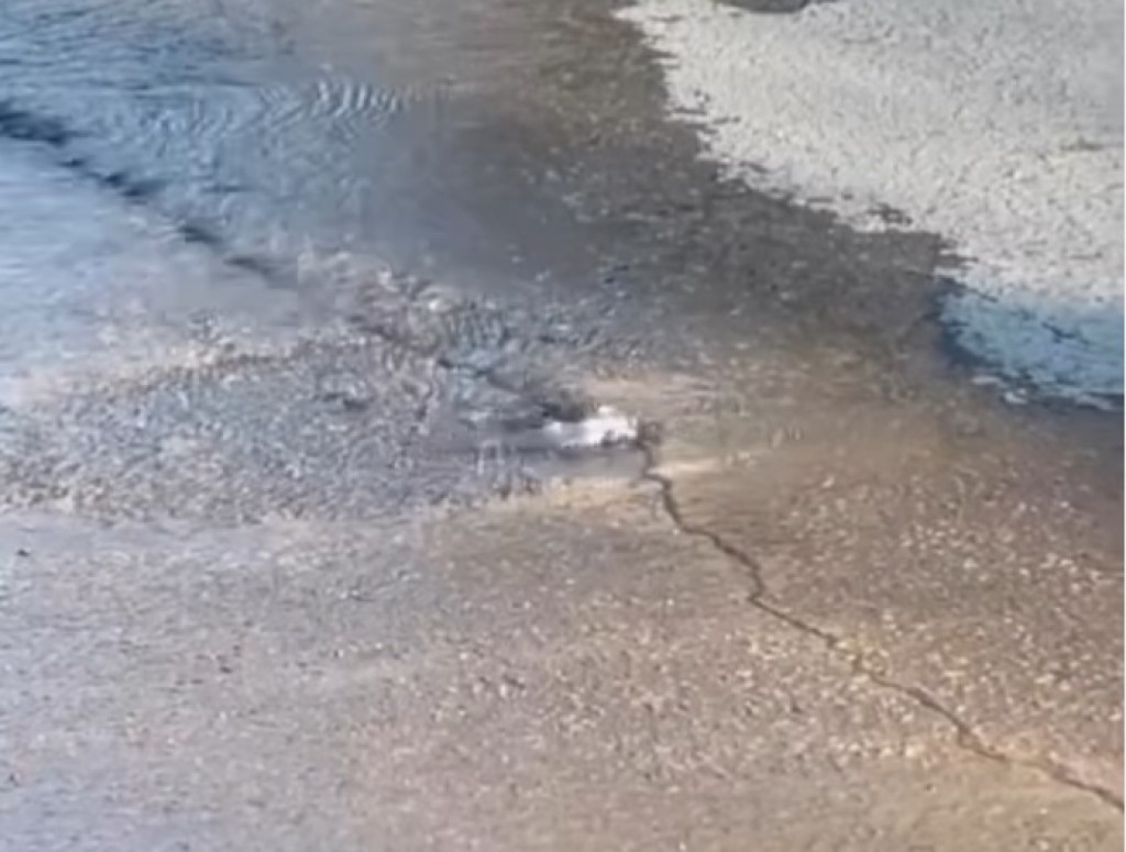 Водопроводная авария произошла в Караганде