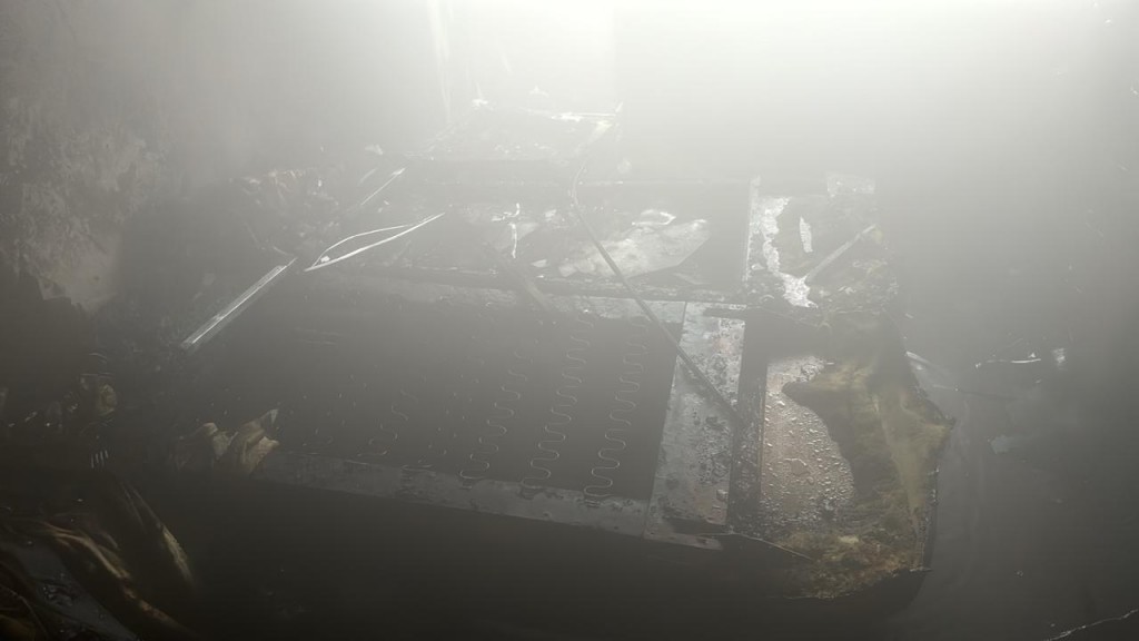 Квартира горела в 16-ом микрорайоне Караганды сегодня утром