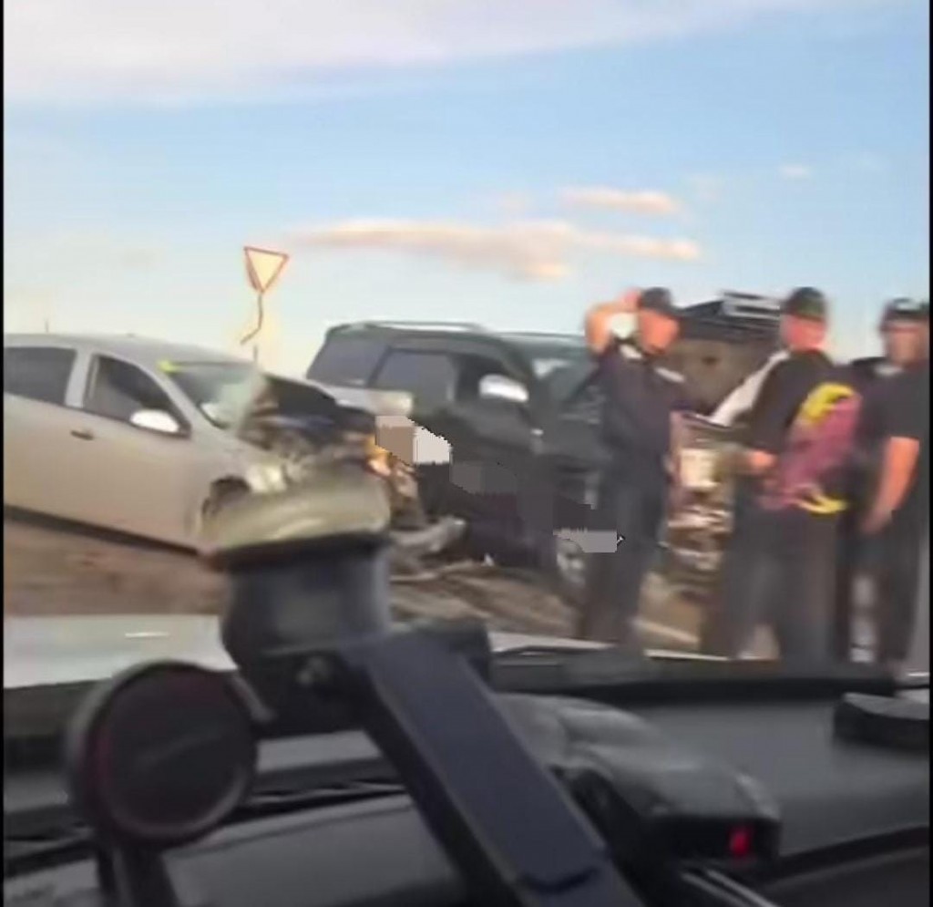 Столкнулись лоб в лоб: в Караганде мужчина пострадал в ДТП