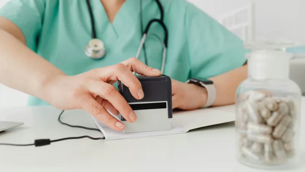 Жумангарин о лекарствах и продуктах в кредит: Когда берешь – необходимо думать