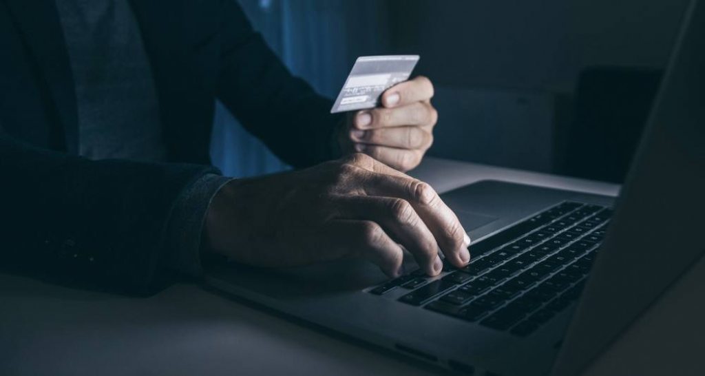 Қазақстанда дроппер үшін қылмыстық жауапкершілік енгізілді: ҚК-нің 232-1-бабы күшіне енді