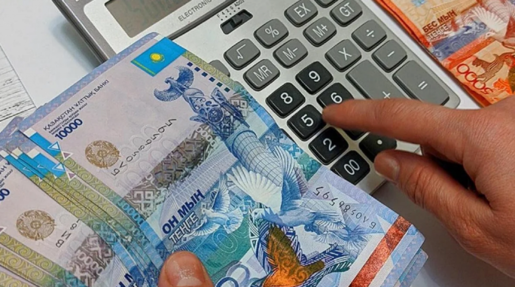 Специальную соцвыплату назначили 1940 работникам вредного производства в Казахстане