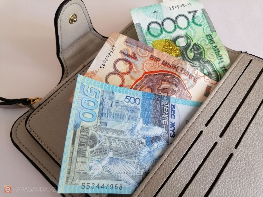 В Казахстане хотят проверять, куда уходят алименты