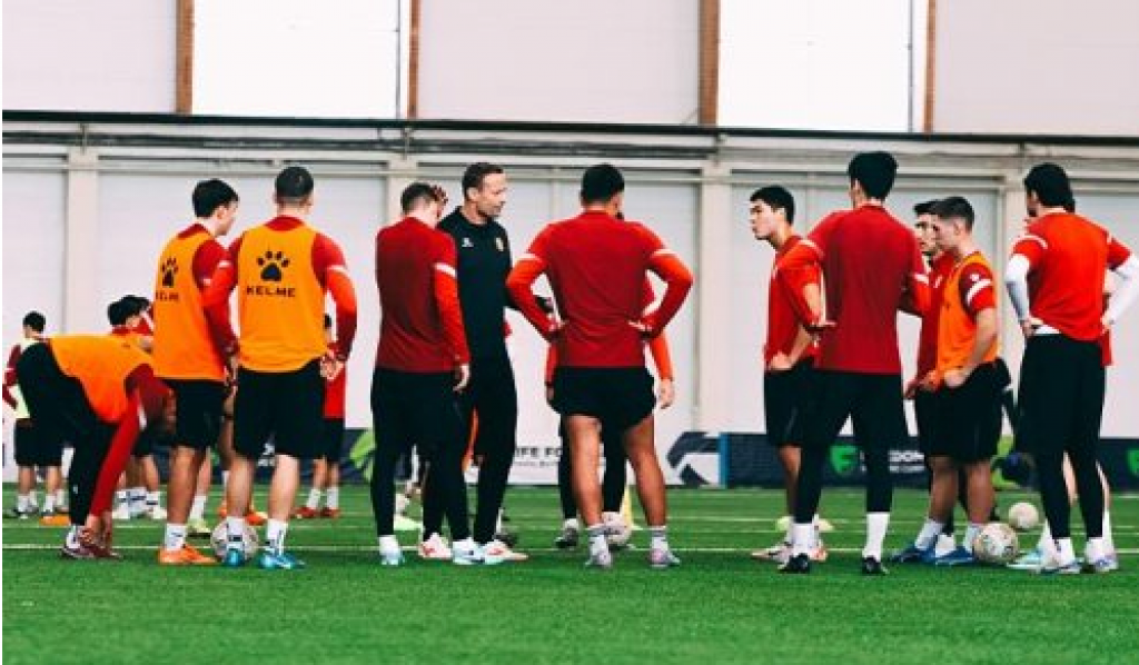 В «Шахтере» прояснили ситуацию с главным тренером