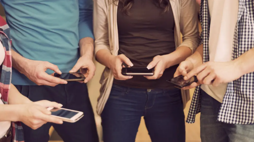 Какое место занимает Казахстан в мировом рейтинге по скорости интернета