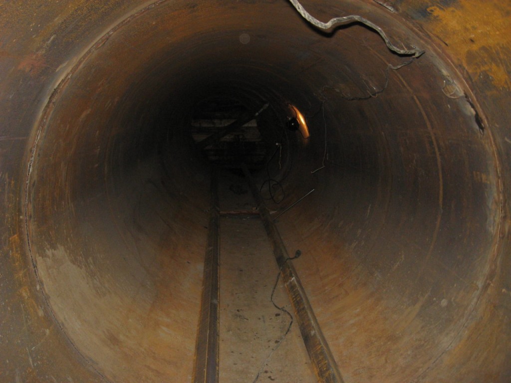 В Караганде на канализационном коллекторе №10 произошла аварийная ситуация