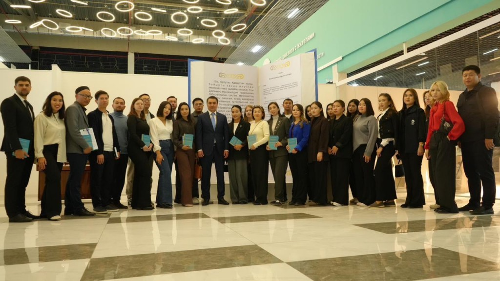 В Караганде открылась молодёжная библиотека